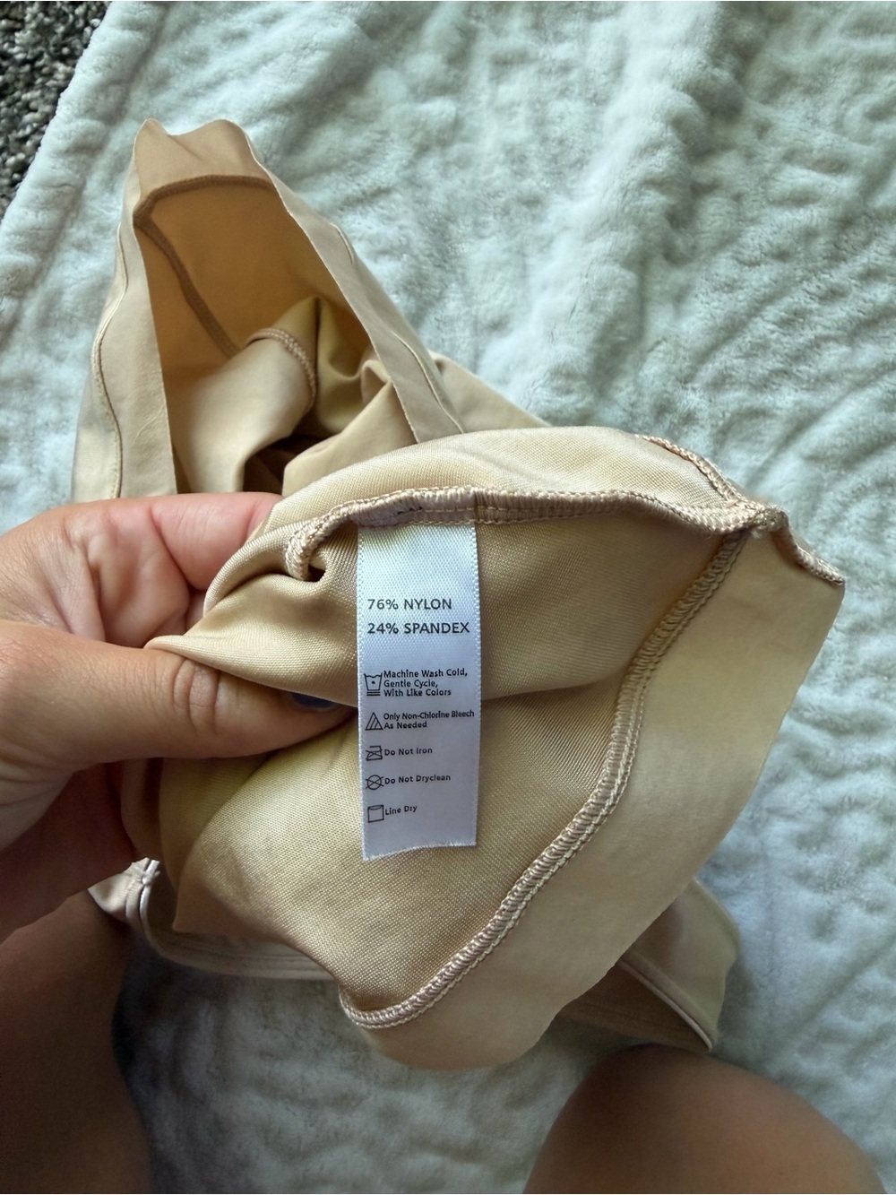 SPANX Nude Seamless Shaping Tank Top Women’s M Beige Sculpting Compression - Picture 6 of 7